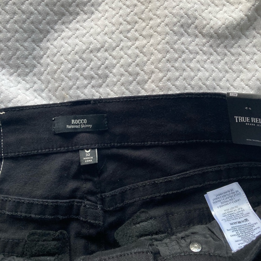 I’m selling true religion new black skinny jeans I just don’t want them no more - Picture 2 of 6